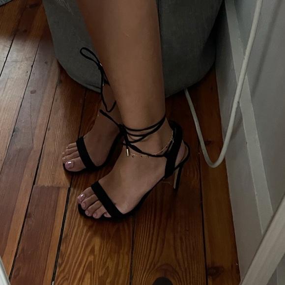 Charlotte Russe classy ankle tie blank heels - Picture 4 of 4